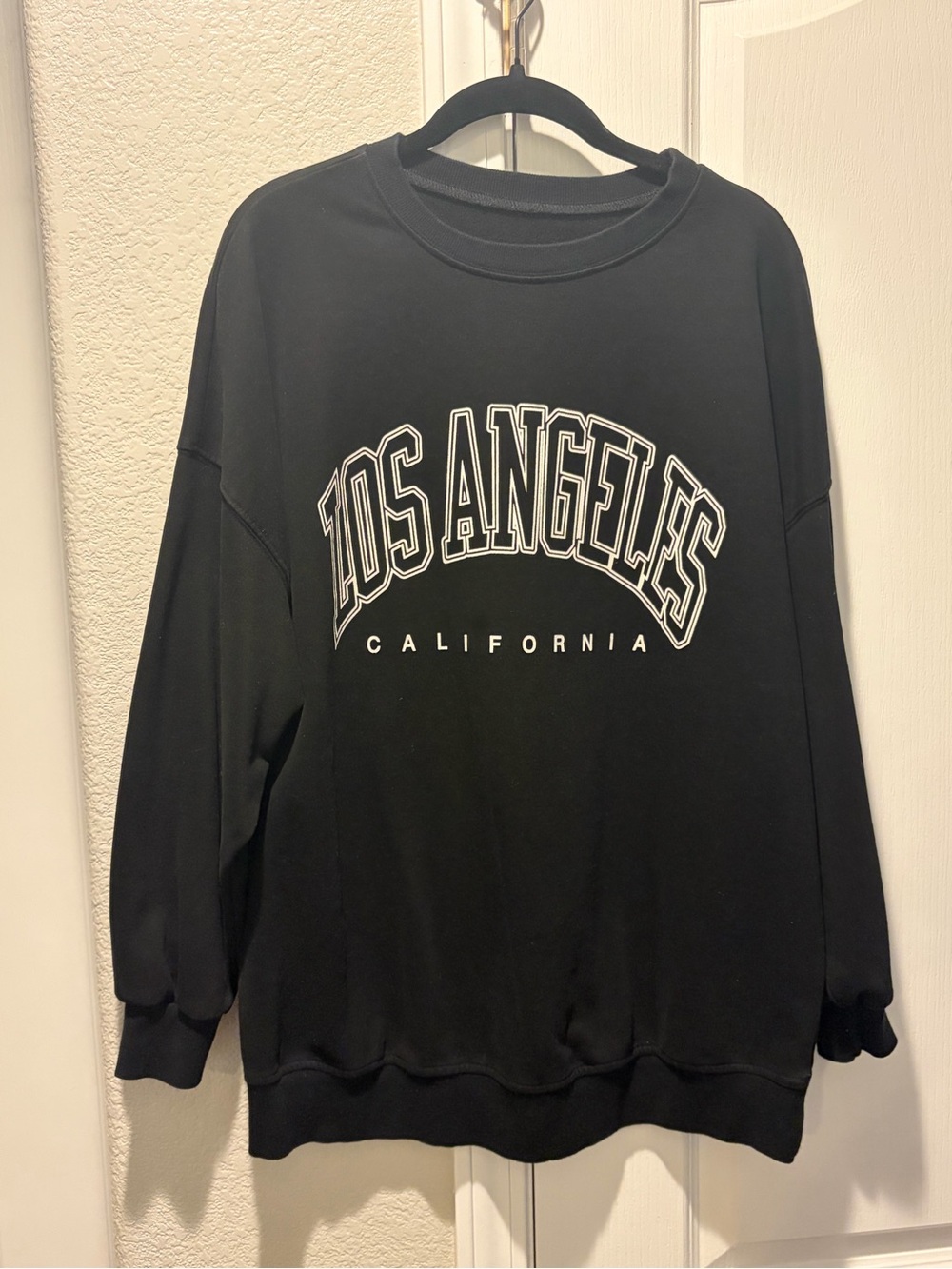 Amazon women's Black Los Angeles Crewneck Sweatshirt